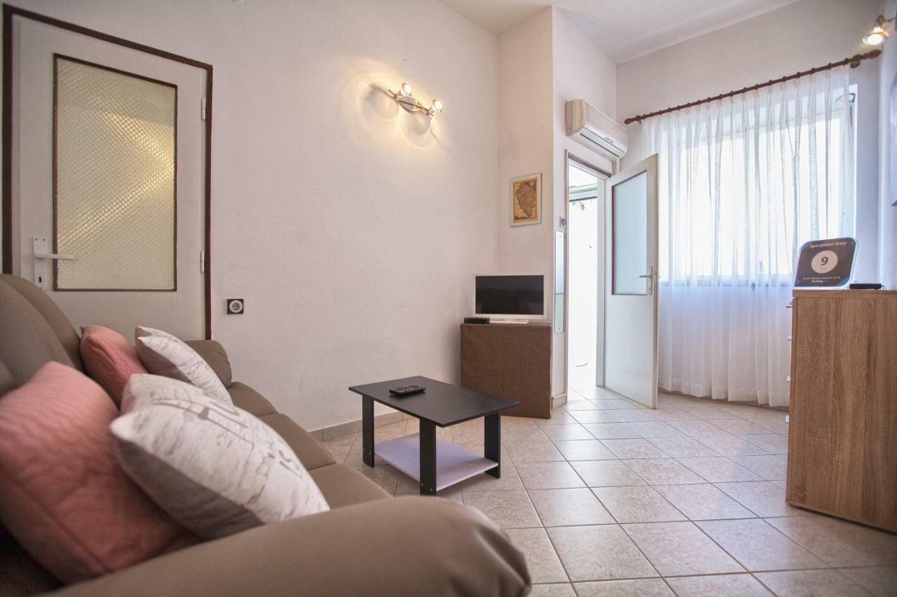 Apartment Rosy Пула Экстерьер фото